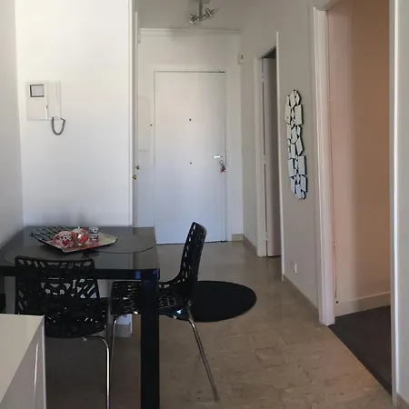 Luckey Homes - Boulevard Dubouchage Appartement *